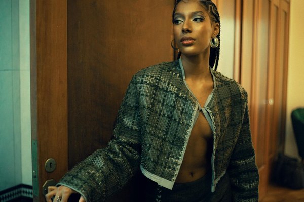 Comment choisir des chaussures à brides élégantes pour des événements formels?